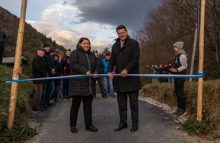 Uradno odprtje saniranega plazu in obnovljene ceste Špitalič–Dolina (1)